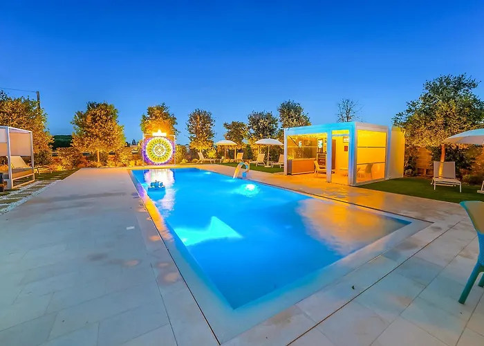 Alternative & 4* Scorrano (Apulia)